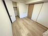 室内：　
