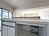 キッチン：　