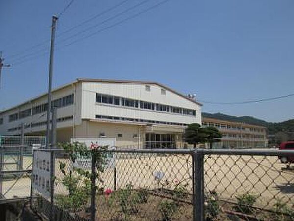 画像21:【小学校】福山市立加茂小学校まで351ｍ