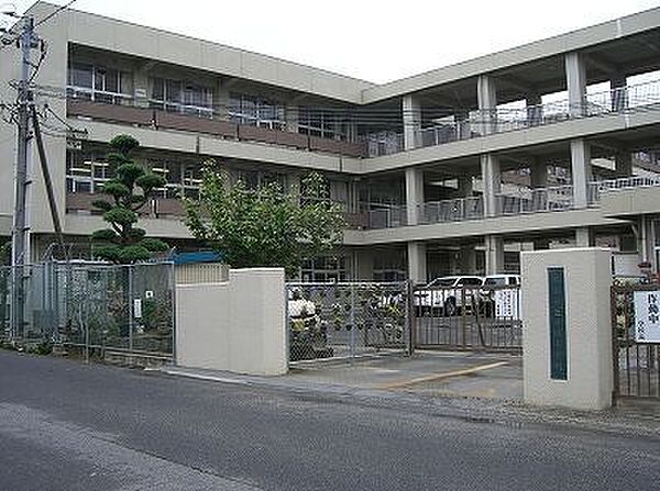 画像19:【小学校】福山市立手城小学校まで525ｍ