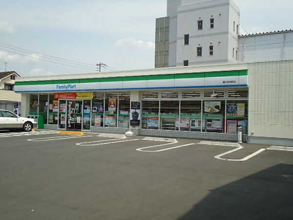 画像25:【コンビニエンスストア】ファミリーマート 福山松浜町店まで195ｍ