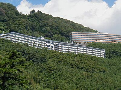 外観:海を見下ろす高台から望むダイナミックビュー、ケアリゾート熱海から壱番館2階住戸のご紹介です。 外観:海を見下ろす高台から望むダイナミックビュー、ケアリゾート熱海から壱番館2階住戸のご紹介です。