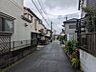 外観：コンビニやスーパーなどが複数あるので、駅近ではないですが生活利便性が高いエリアです。