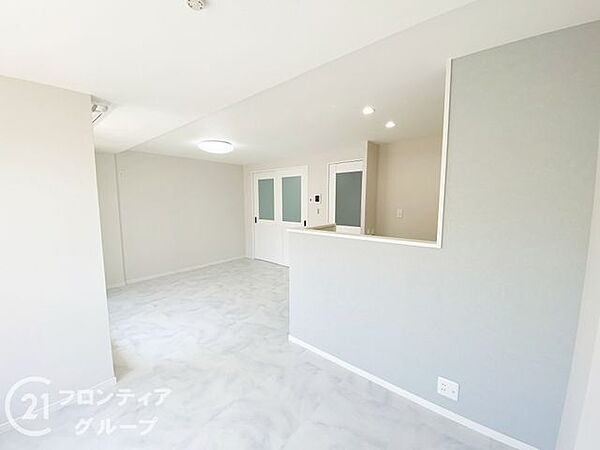 リビング/ダイニングを拡大表示