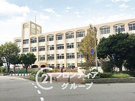 神戸市立南落合小学校 徒歩20分。 1580m