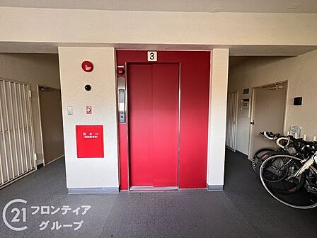 マンションのエレベーターは、快適でスムーズな移動を提供し、住む人の利便性を高める重要な設備です！