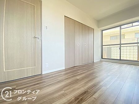 住まい選びは、価格や立地だけでなく、将来の暮らし方まで含めて考えることが大切です。今の段階で気になっていることを、まずスタッフに話してみてください