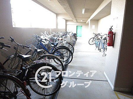 物件から受けた印象や、周辺の生活環境への疑問まで、気になることを何でも話してみてください。暮らしのイメージを一緒に整理していきましょう