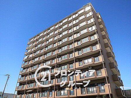 写真だけではわからない採光・広さ・周辺環境の実感は、実際に足を運んでみることが一番です。ご見学はいつでもご予約いただけます