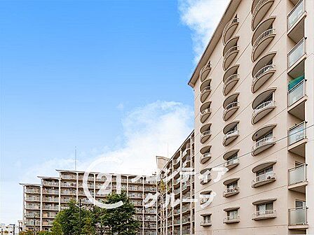 「いつかは」と思っていた住まい探しも、具体的に動き出すと意外とスムーズに進むものです。まずは気軽にご相談いただけます