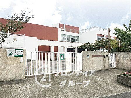 神戸市立若草小学校 徒歩8分。 620m