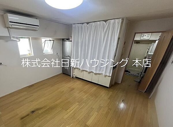 リビング/ダイニングを拡大表示