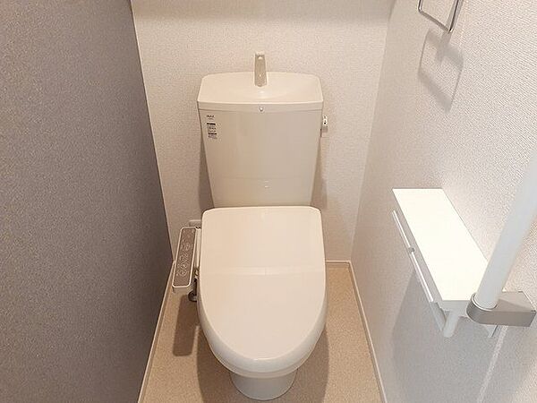 画像11:落ち着いたトイレです