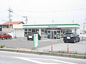 ファミリーマート　彦根川瀬馬場町店まで750メートル