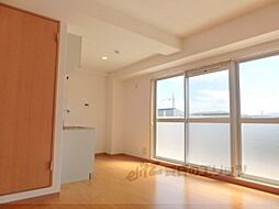 ディンプル阪本 302 3階1LDKのリビング/ダイニング