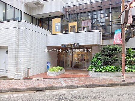 ＊プライバシーも配慮した奥まったエントランス＊