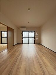 サンローゼ本城 4階3LDKのリビング/ダイニング