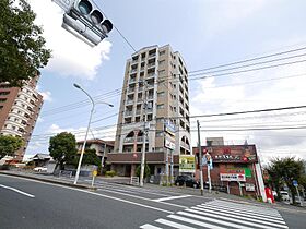 アルファビル  ｜ 福岡県北九州市八幡西区大浦3丁目（賃貸マンション1LDK・2階・47.20㎡） その1