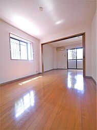 プライムガーデンIII 1階1LDKのリビング/ダイニング