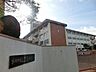 周辺：二島中学校(900m)