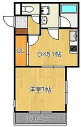 エスティ岬の山 1階