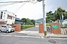 周辺：石峯中学校(402m)