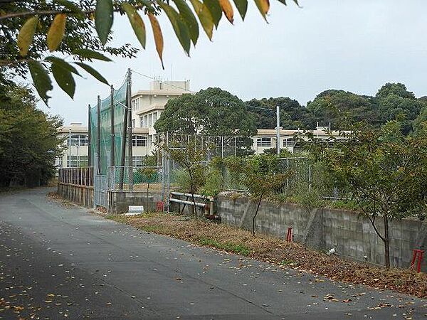 ジュエルヴィルタス ｜福岡県中間市蓮花寺3丁目(賃貸アパート1LDK・3階・52.99㎡)の写真 その16