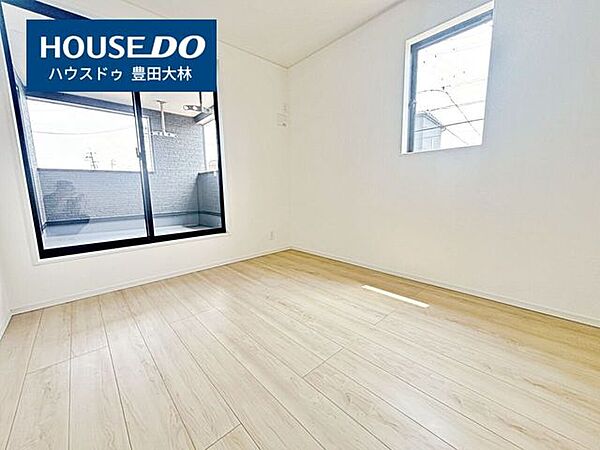寝室を拡大表示