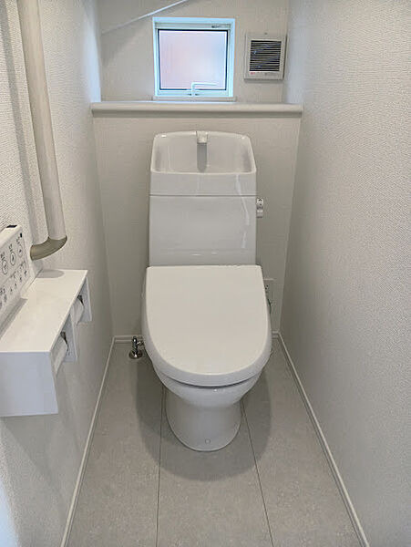 トイレを拡大表示
