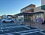 周辺：ヤオコー藤岡店（徒歩16分）