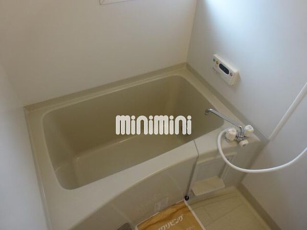 画像15:追い炊き機能付きのお風呂。