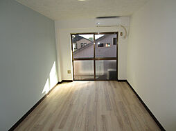 アイリス江南 2階1Kのリビング/ダイニング