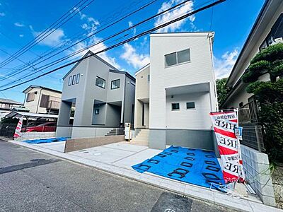 外観:ついに完成いたしました。タイプの違う全2棟です。 外観:ついに完成いたしました。タイプの違う全2棟です。