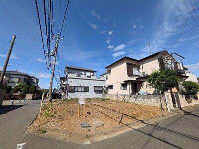 外観:角地で駐車もしやすい立地。開放的で綺麗な区画です。 外観:角地で駐車もしやすい立地。開放的で綺麗な区画です。