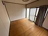 室内：プレハブ小屋室内。趣味部屋、テレワーク等使い方はご家族次第。独立した集中できる空間です。