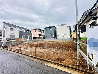 外観:9/20撮影 現在は更地の状態です。これから建築工事が始まっていきます。 外観:9/20撮影 現在は更地の状態です。これから建築工事が始まっていきます。