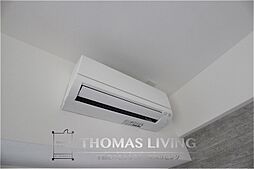 冷暖房が一台備わっています。