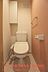 トイレ：ウォシュレット付トイレです。