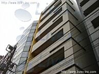東京都港区西麻布2丁目13-6：物件画像／株式会社　ライヴェックス
