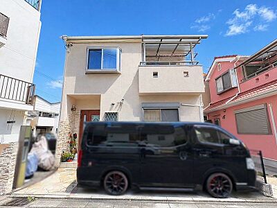 外観:■現地■生活利便性と豊かな自然が調和する心地よい住環境。南東向きのため、陽当り良好です◎ 外観:■現地■生活利便性と豊かな自然が調和する心地よい住環境。南東向きのため、陽当り良好です◎
