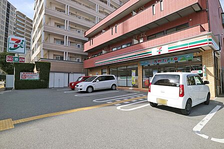 セブンイレブン 宝塚湯本町店