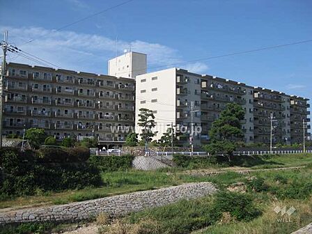 阪急新仁川マンションの外観(南側から)