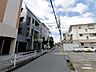 周辺：敷地北側の前面道路