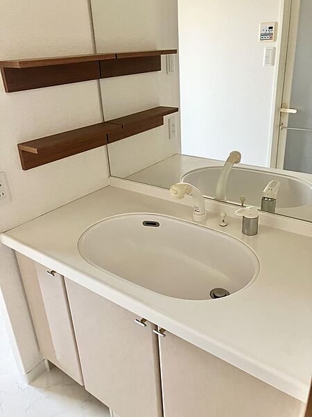 apartment 福島県いわき市平六町目5-6
平六町目の賃貸情報を見る
物件地図