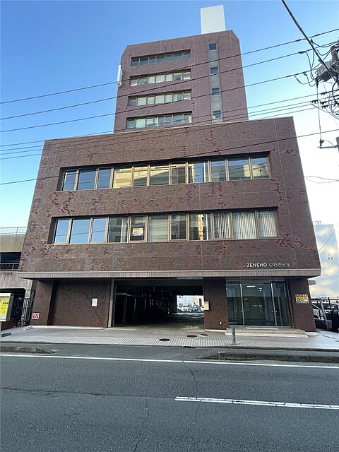 10 / 11