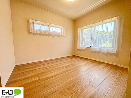 シンプルなお部屋は、それぞれの理想のイメージをかたちにしやすいですよね！