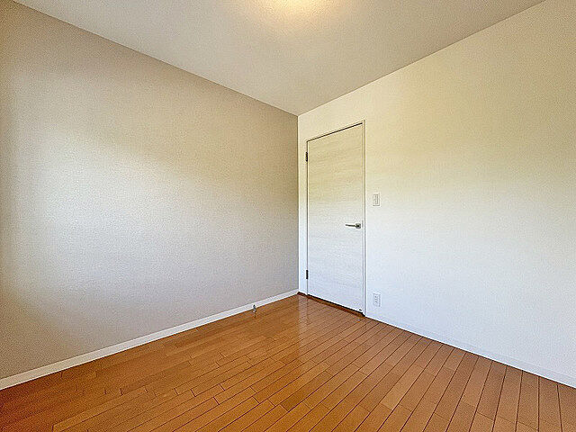 寝室 エステート鶴牧5ー37 2階/-