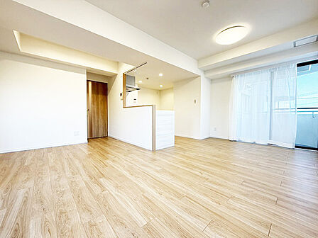 ◆約15.8帖の開放感あるLDKが魅力です♪◆二面バルコニーの角部屋につき陽当り・風通し良好♪