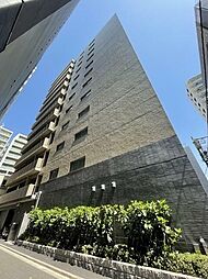 平成３０年築、利便性の高い都心エリアにふさわしい洗練された景観演出を採用。