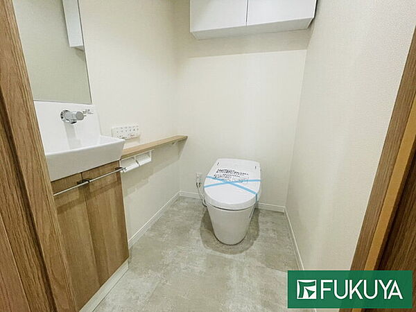 トイレを拡大表示